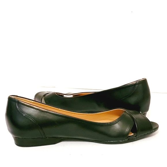 9M Comfortview Leatherlike Crossover Peeptoe 1" Heel Flats - Picture 2 of 9